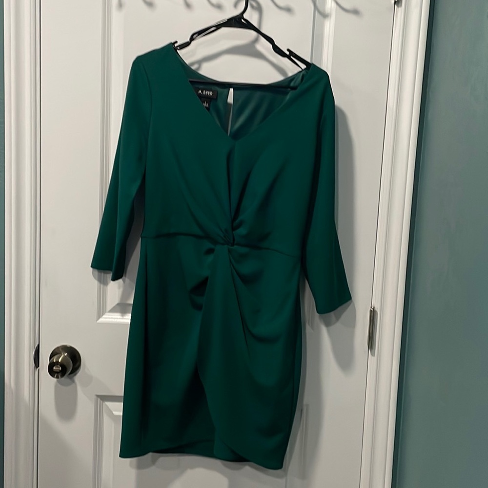 Green long sleeve dress